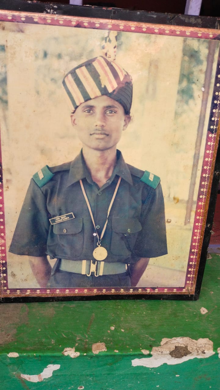 जबलपुर आर्मी कैंप में ड्यूटी के दौरान छतौना के जवान पवन पंडित की ब्रेन हेमरेज से मौत, गांव में पसरा मातम