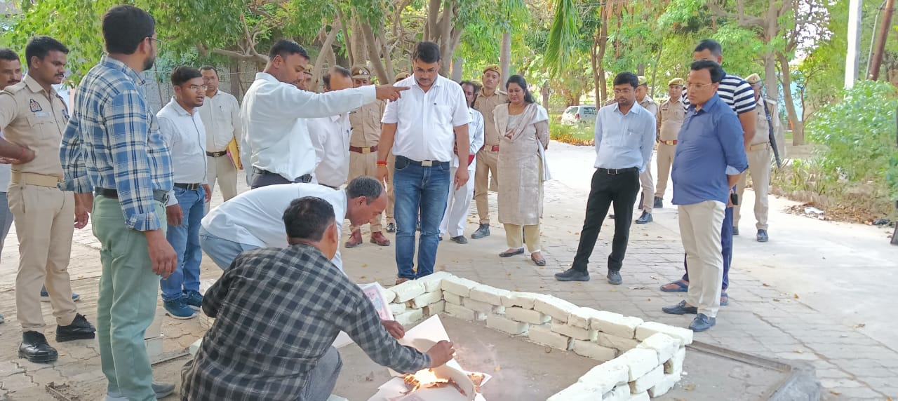 स्टाम्प विनष्टीकरण हेतु गठित समिति के समक्ष 7 करोड़ 45 लाख 80 हजार के स्टाम्प कराए गए विनष्ट